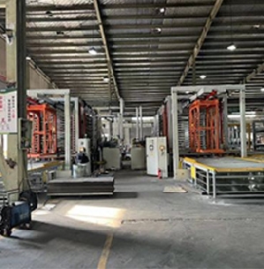 1000T大臺面地板成型機（自動回轉(zhuǎn)線）